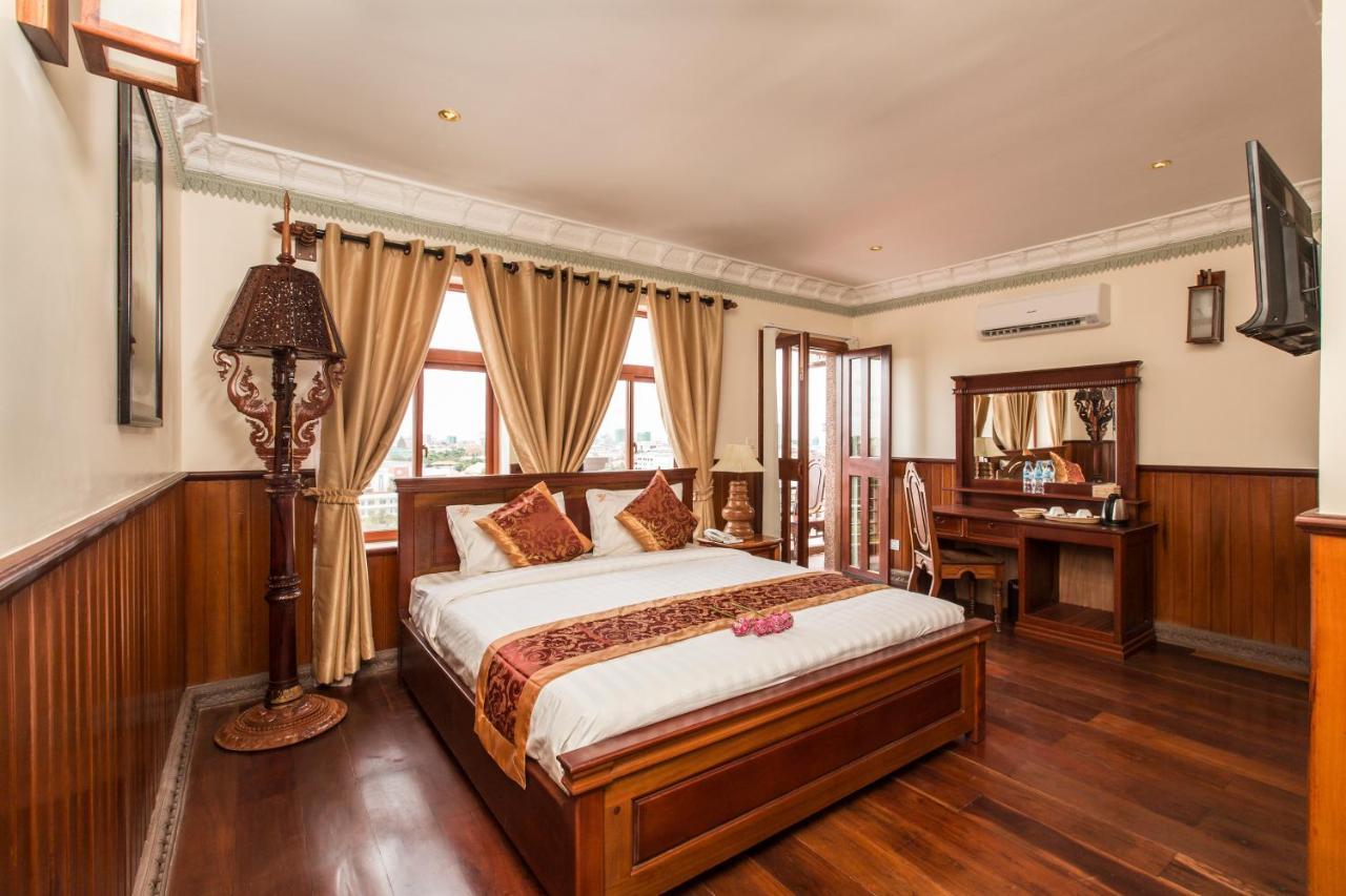 Okay Boutique Hotel Phnom Penh Exterior photo