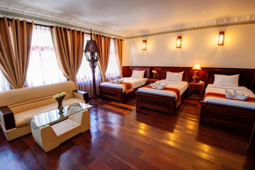 Okay Boutique Hotel Phnom Penh Exterior photo