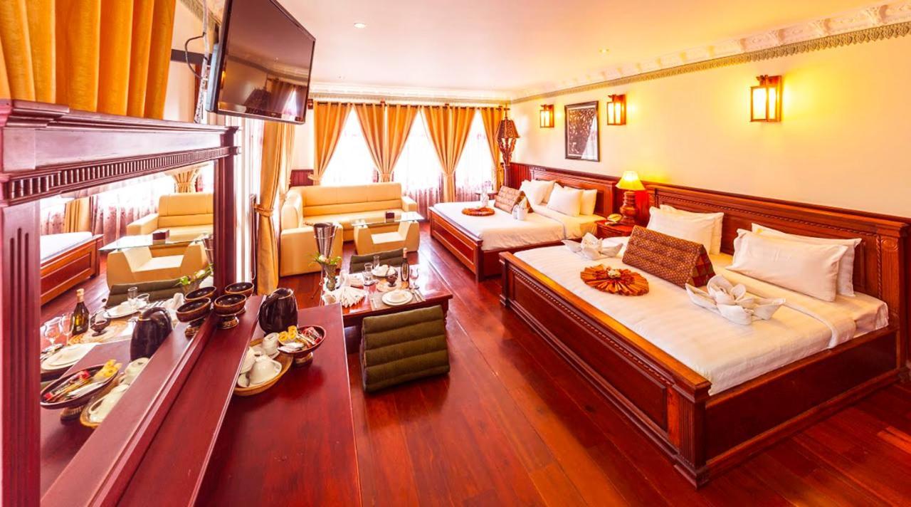 Okay Boutique Hotel Phnom Penh Exterior photo